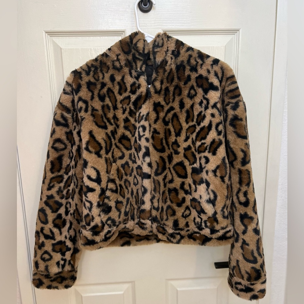 COPY - UGG Faux Far Hooded Jacket in Cheetah